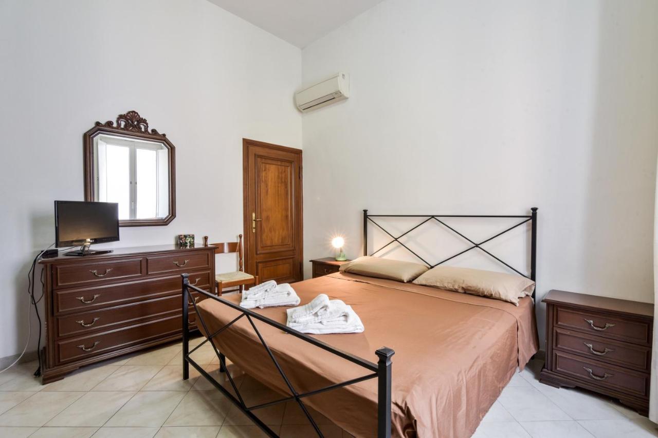 Elegant Apartment With Sea View In Porto Santo Stefano 89 M² ภายนอก รูปภาพ
